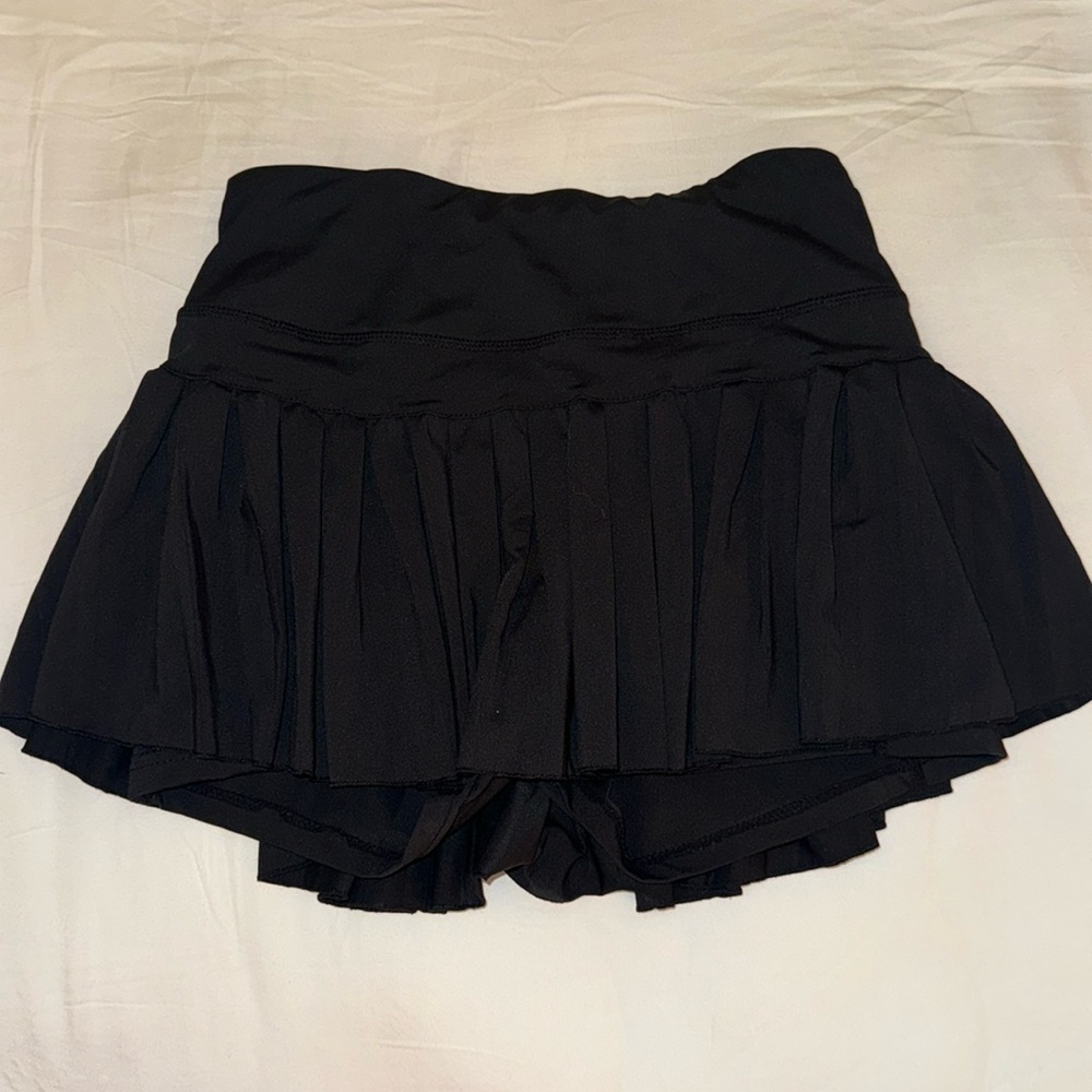 Black gold hinge skirt